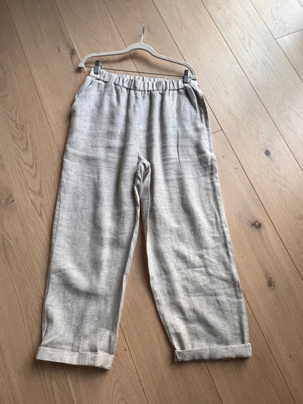 NWOT Quince Natural Beige Cropped Linen Pants. Size M - Picture 7 of 13